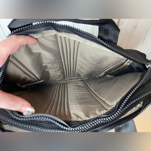 Ogio Computer Tablet Shoulder Bag Padded Insert Pockets Organizational - Picture 4 of 7